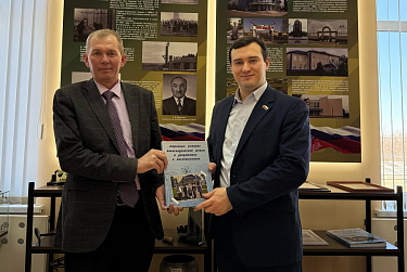 Молодые парламентарии выезжают в территории области